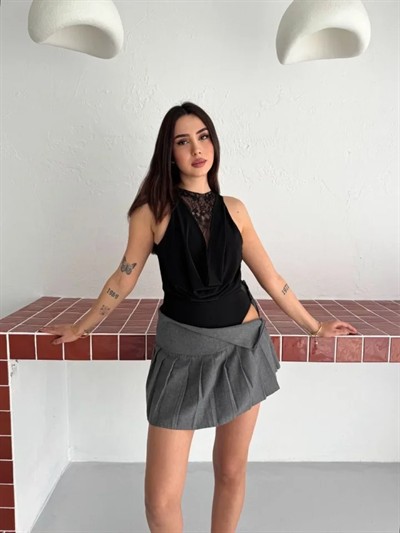 Dantel Detaylı Derin Dekolte Body Şık Kolsuz Yazlık Bodysuit - Siyah