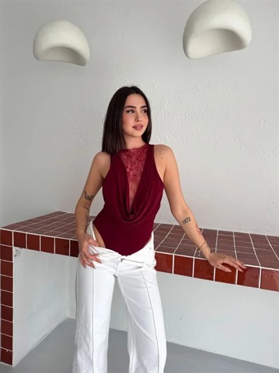 Dantel Detaylı Derin Dekolte Body Şık Kolsuz Yazlık Bodysuit - Bordo