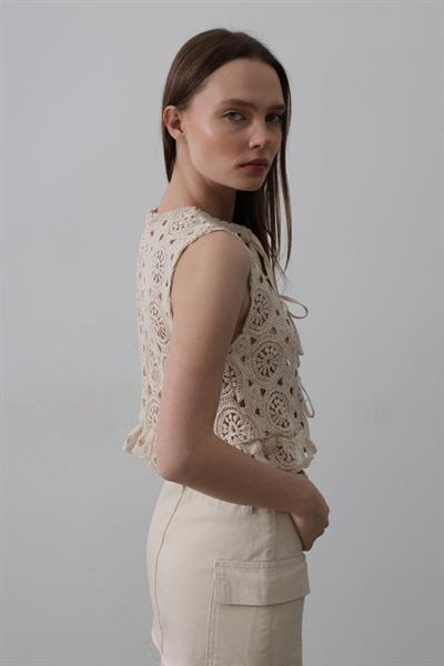 Dantelli Önü Bağlamalı Yelek - Natür