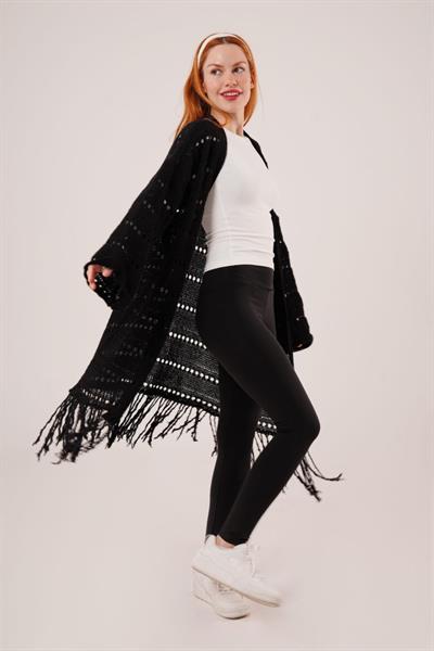 Delikli Geçişli Püskül Detay Uzun Triko Siyah Hırka