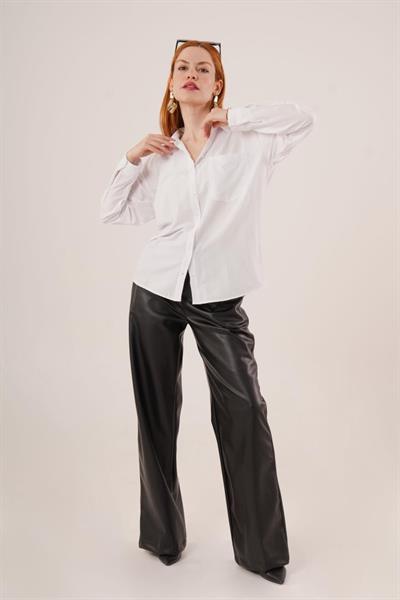 Desenli Tek Cepli Klasik Kesim Düğmeli Beyaz Gömlek