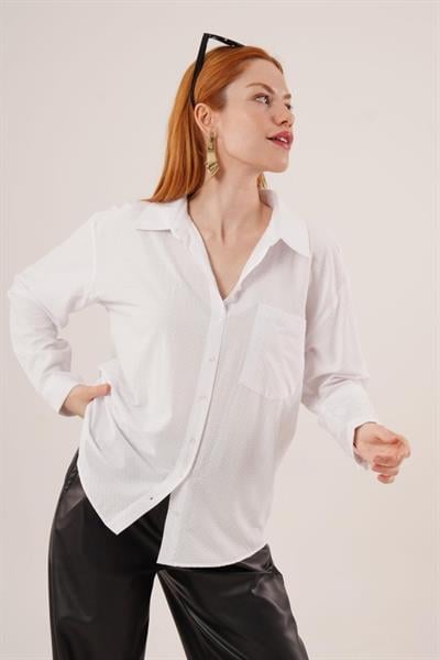 Desenli Tek Cepli Klasik Kesim Düğmeli Beyaz Gömlek