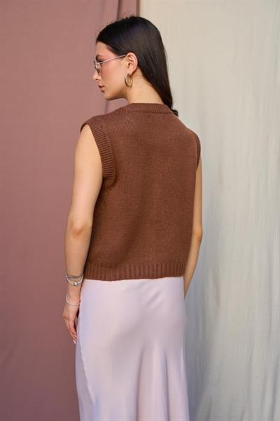 Düz Düğmeli Yelek - Süt Kahve