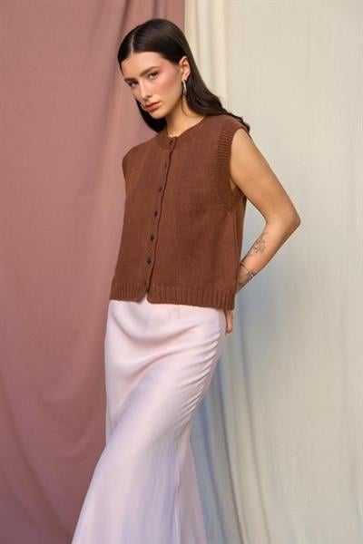 Düz Düğmeli Yelek - Süt Kahve