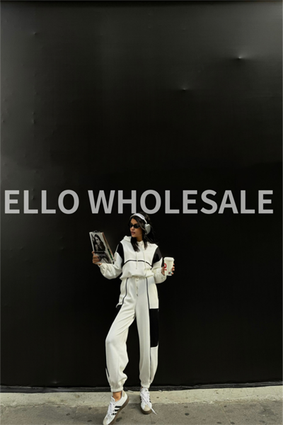 EŞOFMAN TAKIM PARÇALI - Beyaz