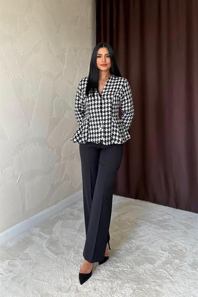 Ekru Arka Fiyonk Detaylı Ceket