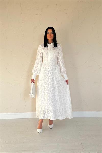 Ekru Kemer Detaylı Uzun Elbise