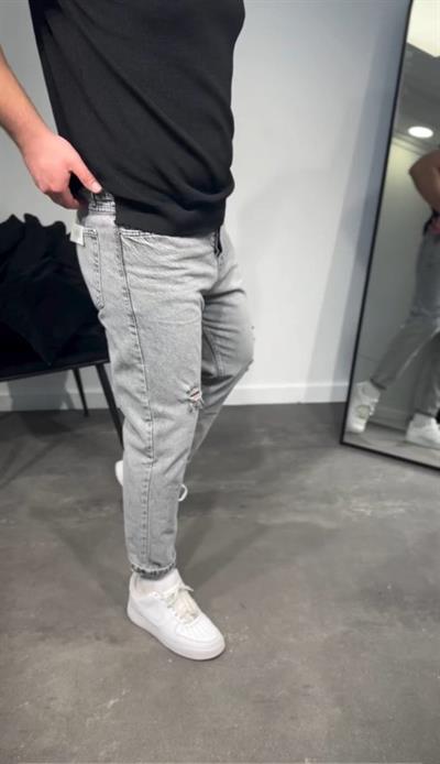 Erkek Gri Yırtık Detaylı Boyfriend Jean