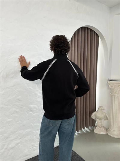 Erkek Oversize Dik Yaka Fermuarlı Sweatshirt - Zincir Nakışli Kanguru Cepli - Siyah