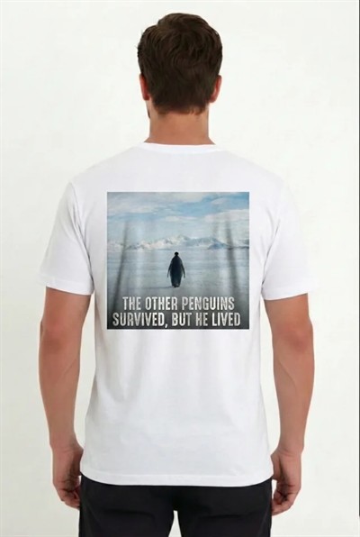 Erkek Oversize Tişört - Sırt Baskılı Survivor Penguin Temalı, Felsefi Yazılı Bisiklet Yaka Tişört - Beyaz