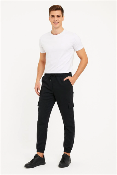 Erkek Siyah Jogger Eşofman Altı Rahat Kalıp, Kargo Cepli, Lastikli Paça, Günlük Spor Pantolon - Siyah