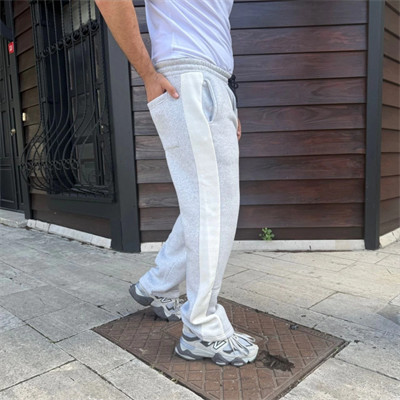 Erkek Üç İplik Kışlık Pamuklu Yandan Garneli Kalın Bej Şeritli Cepli Eşofman Altı - Gri