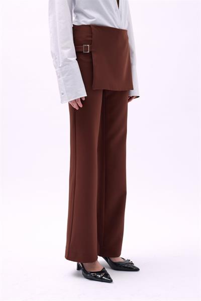 Etek Detaylı Kemerli  Pantolon
