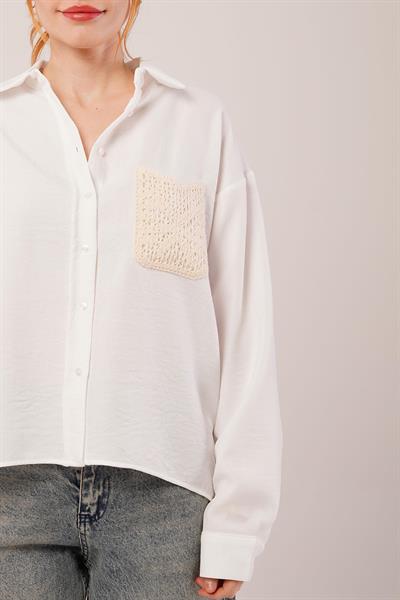 Etnik Cep Detaylı Beyaz Gömlek