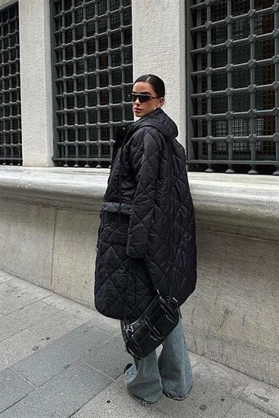 Fermuar Ve Kapşonlu Uzun Kapitone Mont 7062