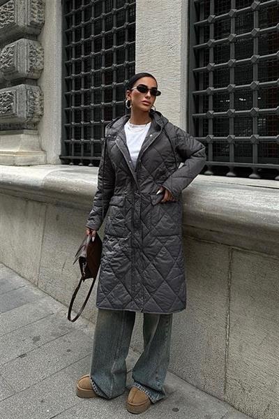 Fermuar Ve Kapşonlu Uzun Kapitone Mont 7062