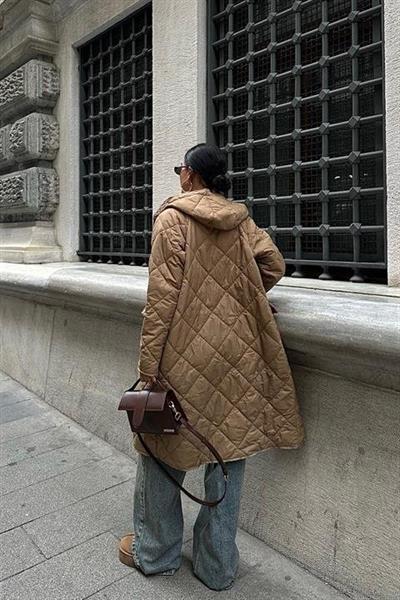 Fermuar Ve Kapşonlu Uzun Kapitone Mont 7062