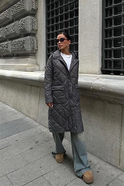 Fermuar Ve Kapşonlu Uzun Kapitone Mont 7062