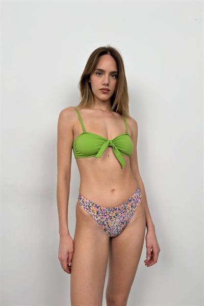 Fiyonk Detay Çiçekli Bikini Takım