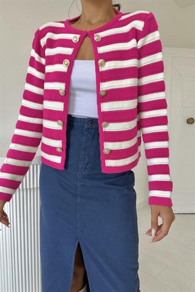 Fuşya Çizgili Ve Düğmeli Triko Kazak