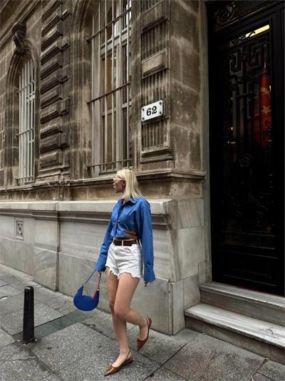 GÖMLEK POPLİN CROP YAN ÇİFT KEMER DETAYLI - Mavi