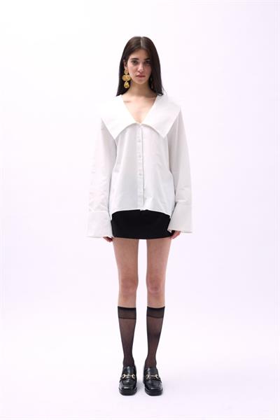 Geniş Yaka Volan Kol Gömlek