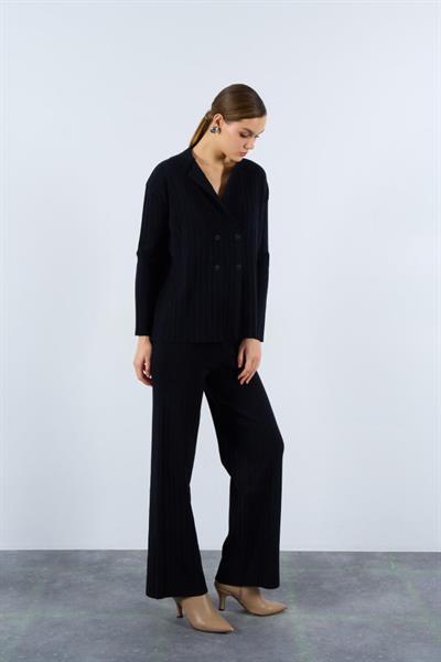 Gömlek Yaka Düğmeli Takım - Siyah