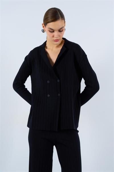 Gömlek Yaka Düğmeli Takım - Siyah