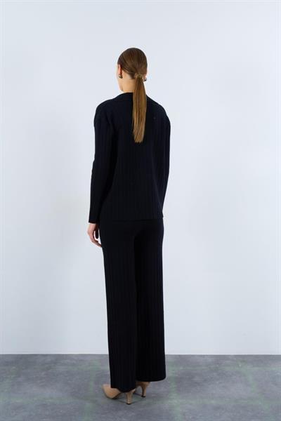 Gömlek Yaka Düğmeli Takım - Siyah