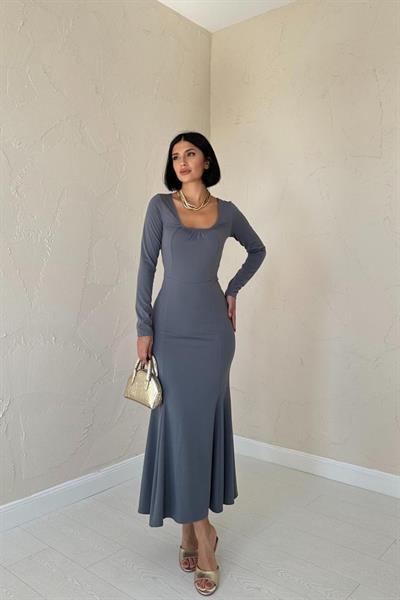 Gri Kare Yaka Klasik Elbise