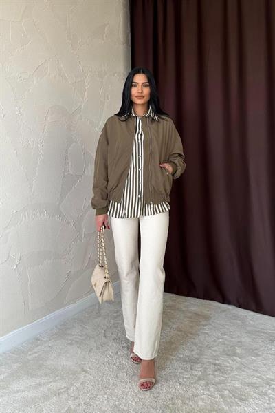 Haki Parçalı Bomber Ceket