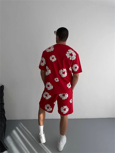 İki İplik Kumaş Baskılı T-shirt Şortlu Takım- Kırmızı