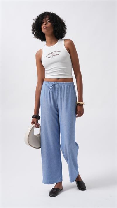 İnce Kemerli Bağcık Detay Pantolon