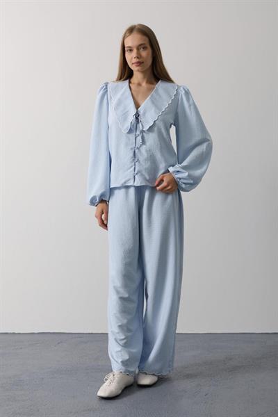 İşlemeli Bebe Yakalı Pantolon Takım - Bebe Mavisi