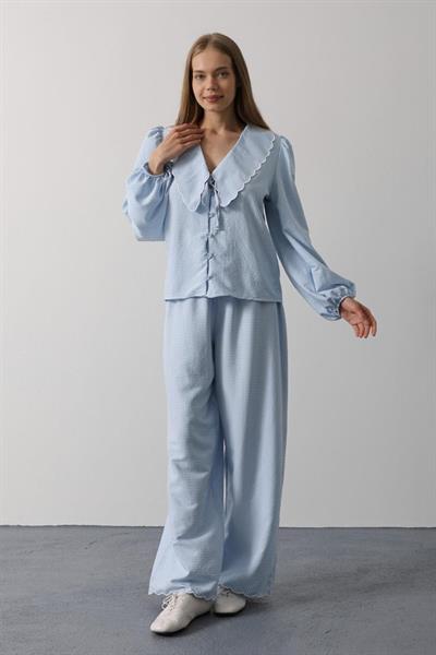 İşlemeli Bebe Yakalı Pantolon Takım - Bebe Mavisi