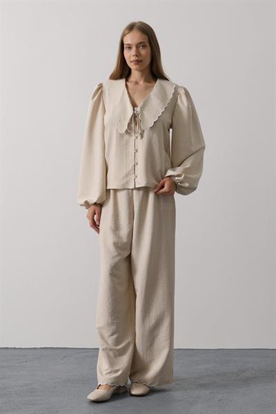 İşlemeli Bebe Yakalı Pantolon Takım - Taş