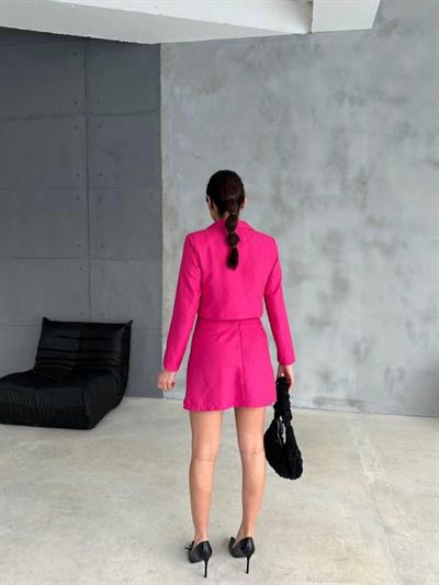 JAKARLI CROP CEKET-KISA ETEK KAPALI PİLE METAL KEMER DETAYLI - Fuşya