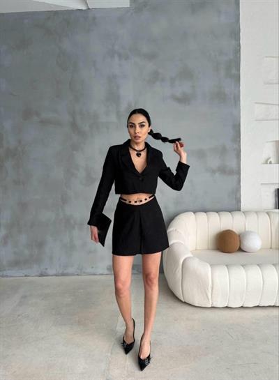 JAKARLI CROP CEKET-KISA ETEK KAPALI PİLE METAL KEMER DETAYLI - Siyah