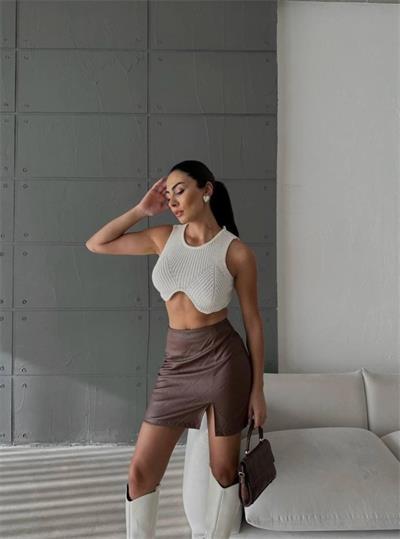 KAPİTONE DERİ ETEK YIRTMAÇLI - Kahverengi