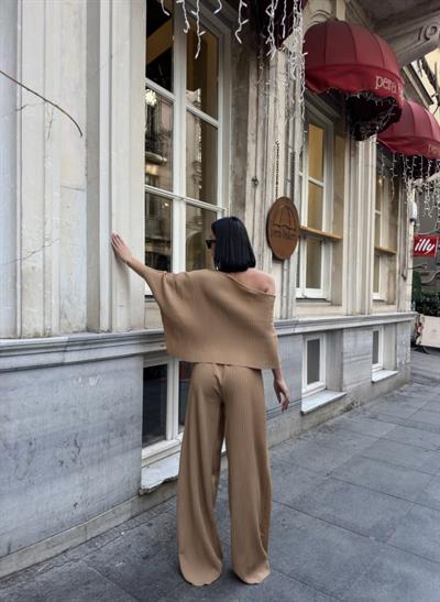 KAYIK YAKA PAMELA TAKIM