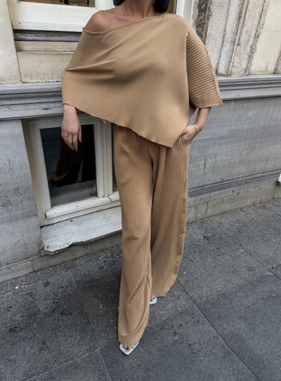 KAYIK YAKA PAMELA TAKIM