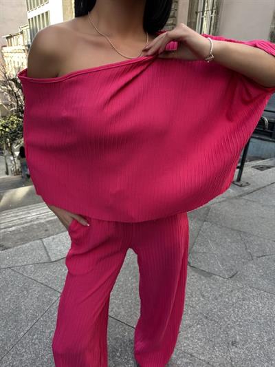 KAYIK YAKA PAMELA TAKIM