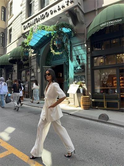 KISA KOL BAĞLAMA DETAYLI CEKET-PANTOLON TAKIM - Beyaz