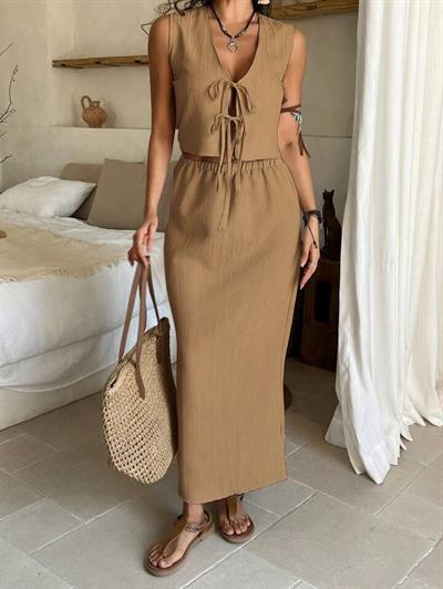 Kadın Aerobin Kumaş Eteği Yırtmaçlı ön Bağlama Detaylı Takım