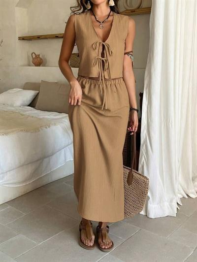 Kadın Aerobin Kumaş Eteği Yırtmaçlı ön Bağlama Detaylı Takım