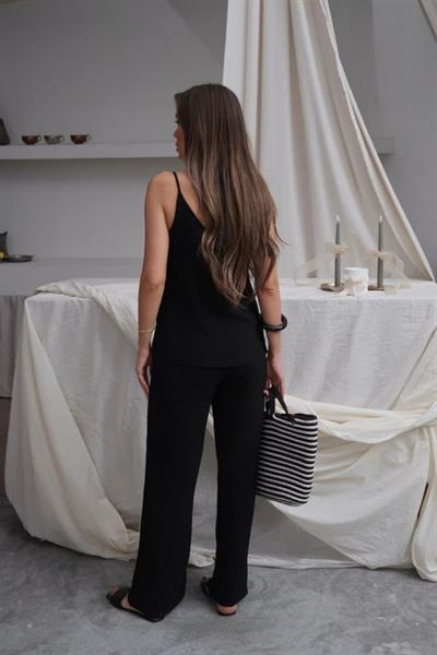 Kadın Askılı Bluz Ve Bol Paça Pantolon Ikili Takım