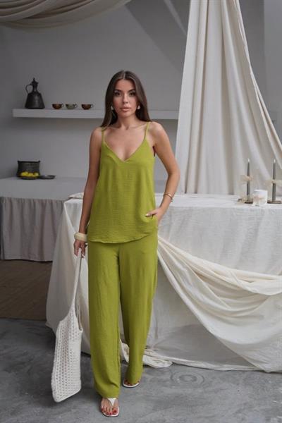 Kadın Askılı Bluz Ve Bol Paça Pantolon Ikili Takım