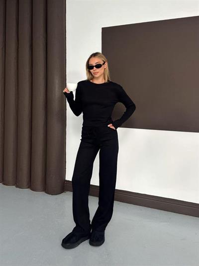 Kadın Bisiklet Yaka Parmak Geçme Detay Uzun Kollu Bluz Ve Pantolon Ikili Takım