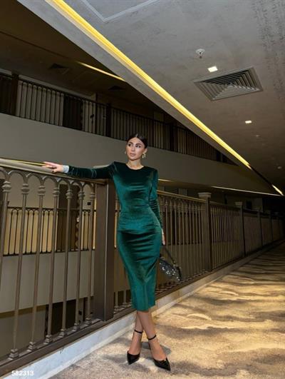 Kadın Bisiklet Yaka Vatkalı Manşet Detay Kadife Kumaş Midi Boy Elbise