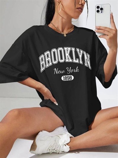 Kadın Brooklyn New York Baskılı Oversize T-shirt